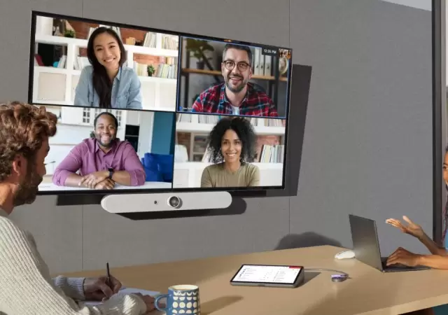 Google Meet rompe barreras: ahora tu voz suena igual, pero en otro idioma