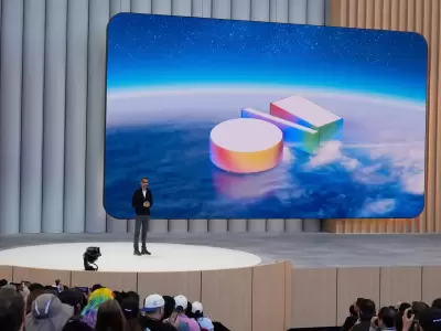 Sundar Pichai, CEO de Google, exponiendo en el evento Google I/O 2025.