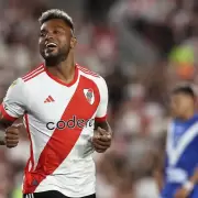 Miguel Borja se iría libre de River Plate