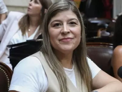 Ver�nica Razzini.