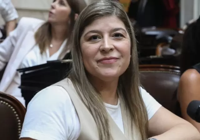 Ver�nica Razzini.