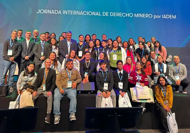 Estudiantes en ArminerA