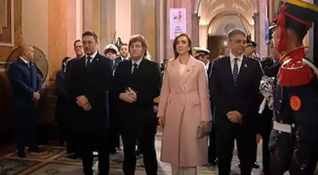 Visible tensi�n entre los funcionarios