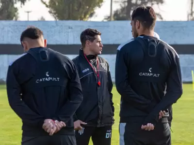 Gimnasia y Esgrima vs. Chacarita en el V�ctor Legrotaglie