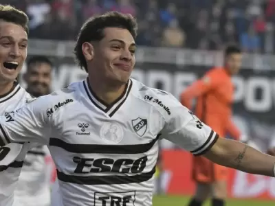 Platense venci� al Cicl�n en el Nuevo Gas�metro
