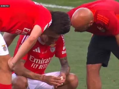 �ngel Di Mar�a llor� desconsoladamente en su despedida del Benfica.