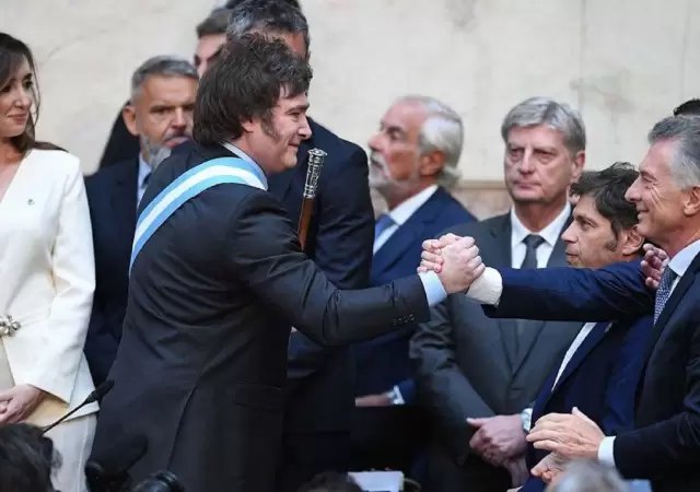 Milei confirma alianza con Macri para elecciones legislativas en Buenos Aires.
