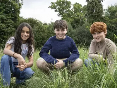 Arabella Stanton (Hermione Granger), Dominic McLaughlin (Harry Potter) y Alastair Stout (Ron Weasly).