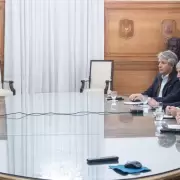 D�lares del colch�n: reuni�n clave con 16 gobernadores