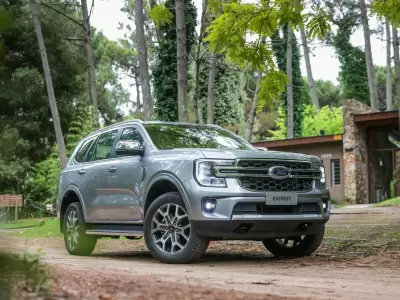 Ford Everest 2025.
