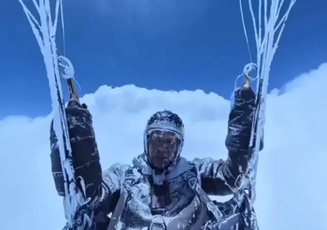 Un parapentista se salv� de milagro.