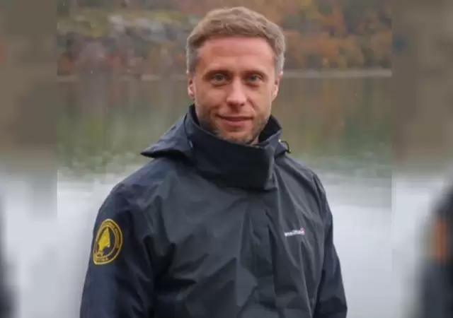 Cristian Larsen.