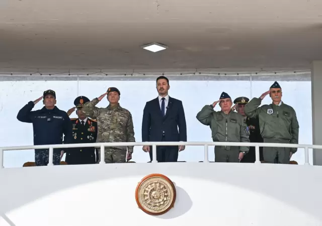 El ministro de defensa destaco el rol primordial que deben tener las fuerzas armadas en un mundo con desaf�os cambiantes.