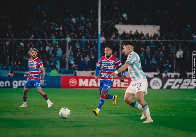 Racing no tuvo muchas luces para vulnerar a Fortaleza