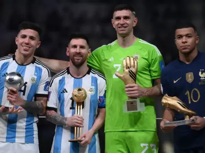 La Copa Mundial de F�tbol se desarrollar� en Canad�, Estados Unidos y M�xico.
