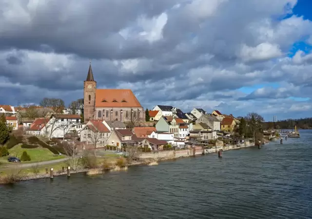 Eisenh�ttenstadt - Alemania.