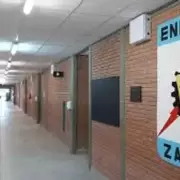 Violencia extrema: suspendieron clases porque un padre golpe� a dos docentes