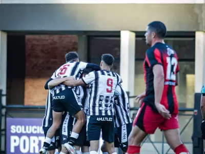 Gimnasia y Esgrima venci� a Defensores de Belgrano por 2 a 0/ Fuente: Prensa Gimnasia / Ph Manuel Fern�ndez