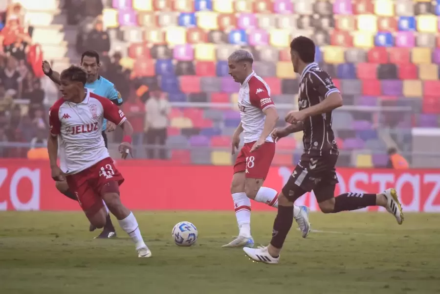 Platense y Hurac�n juegan la final del Torneo Apertura/ Fuente: X