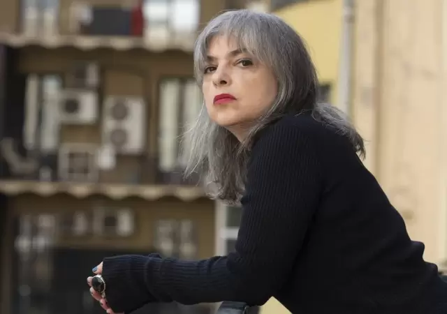 La miniserie de cuatro episodios adapta el cuento Mis muertos tristes.