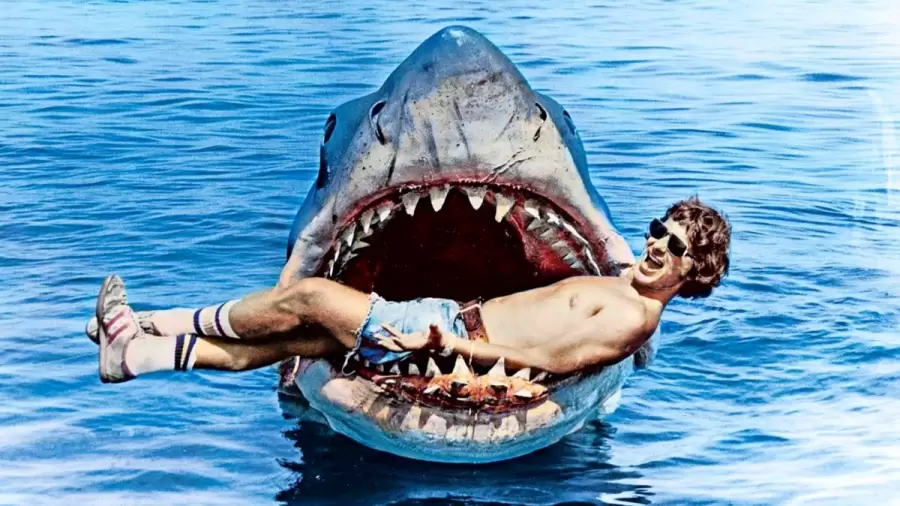 Steven Spielberg durante el rodaje de Tiburón.