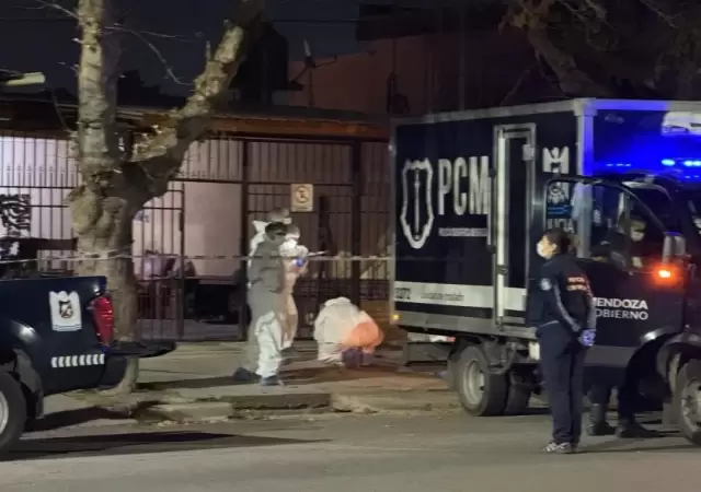 Asesinan a un hombre en Maip� y detienen a un tatuador con la ropa ensangrentada