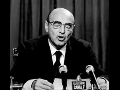 Celestino Rodrigo anuncia anuncia un plan econ�mico que  dej� a todos descolocados. (Foto: archivo web)