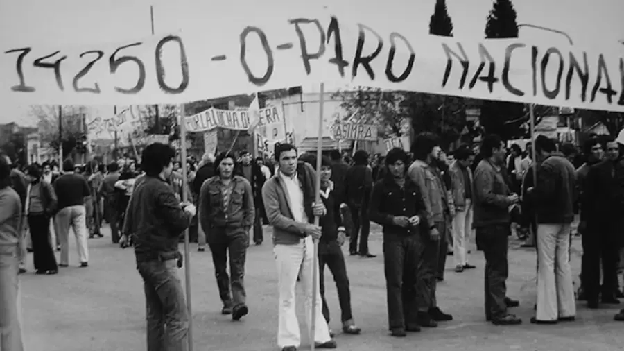 columnas_obreras_llenaron_plaza_de_mayo