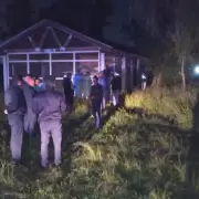 Niños que jugaban en un pastizal se encontraron con una horrible sorpresa
