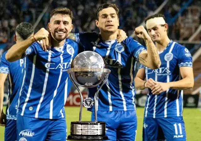 El Tomba y un posteo gracioso de la Sudamericana.