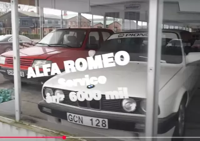 Autos incre�bles abandonados.