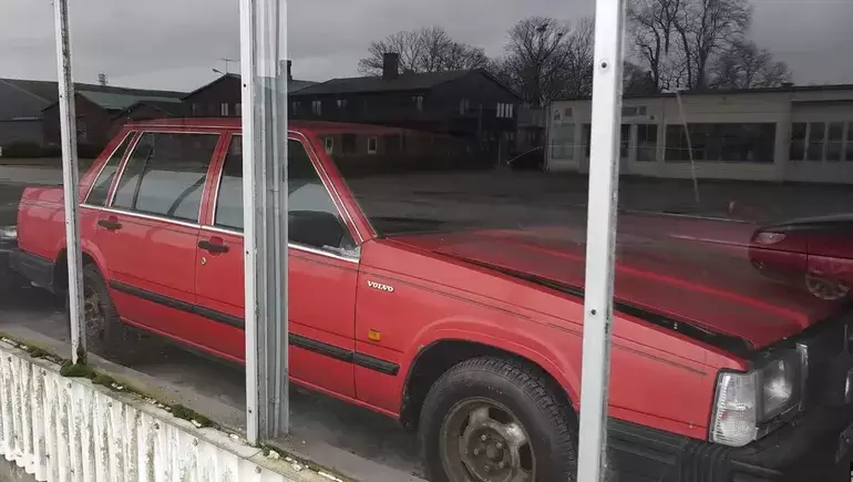 Volvo abandonado.