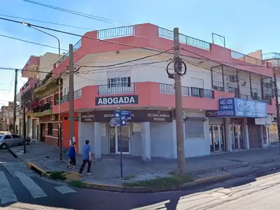 Ataque salvaje en un estudio jur�dico: un cliente acuchill� a su abogada y huy�