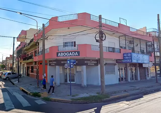Ataque salvaje en un estudio jur�dico: un cliente acuchill� a su abogada y huy�