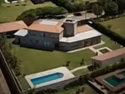 La mansi�n del ex jefe comunal Luis Lobos se remat� al servicio de la DGE.