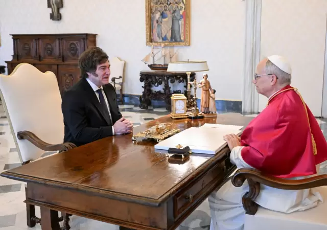 El presidente Javier Milei y el papa Leon XIV. Fuente: Oficina del Presidente