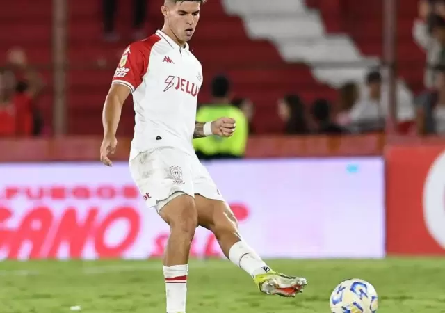 Marco Pellegrino est� desgarrado.