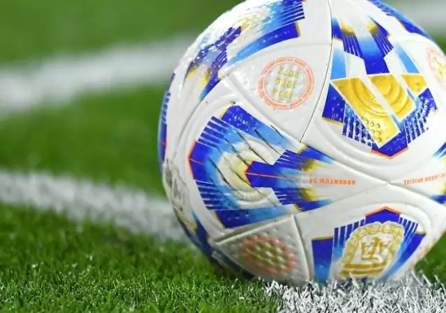La pelota vuelve a rodar este martes en Sudam�rica.