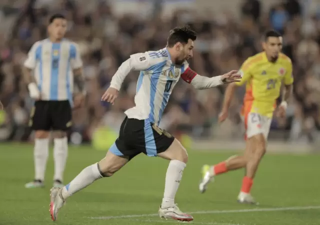 Messi volvi� a ser titular en la Selecci�n.