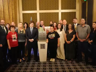Milei en Israel con familiares de secuestrados por Hamas.