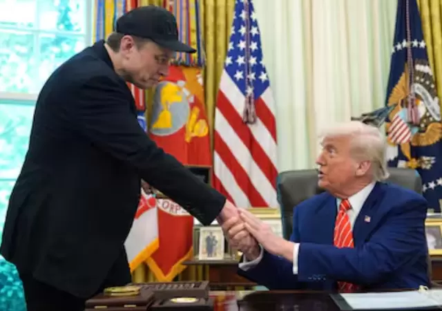 El magnate le pidi� perd�n a Donald Trump.