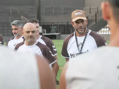 Orsi-G�mez presentaron la renuncia en Platense.