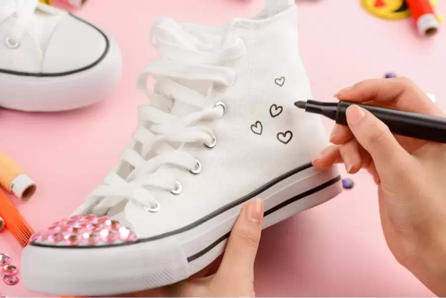 Los calzados pueden tener un detalle creativo artesanal