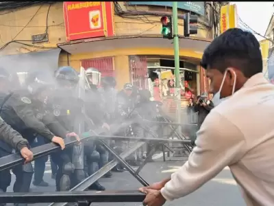 Evo Morales moviliza a sus seguidores para poner en jaque al gobierno de Luis Arce.