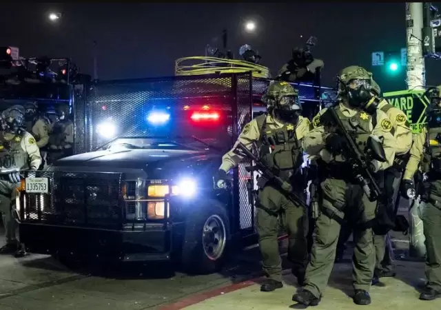 Agentes del ICE y del CBP desarrollan operativos constantes de detenci�n de inmigrantes en situaci�n ilegal.
