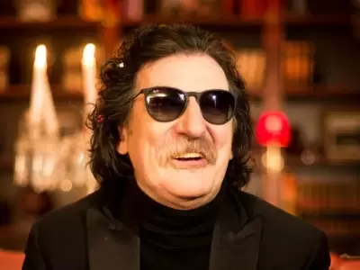 El genial Charly ser� distinguido por la UBA