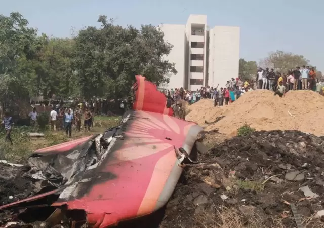 Al menos 290 personas murieron por el accidente a�reo seg�n informaron desde el Hospital Civil de Ahmedabad.