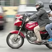 Motochorros: ¿cómo evitar ser víctima y qué hacer si te asaltan?