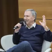 Juan Schiaretti avanza con Hacemos y teje acuerdos pol�ticos en todo el pa�s
