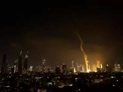 Todo Tel Aviv se encuentra en alerta. La "C�pula de Hierro" no pudo detectar todos los misiles bal�sticos que cayeron sobre la capital israel�.